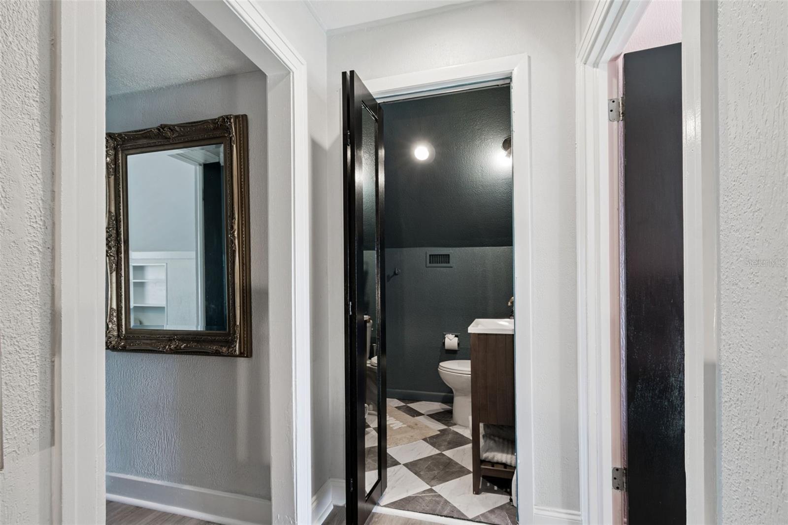 3330 8TH AVE N, ST PETERSBURG, FL, 33713