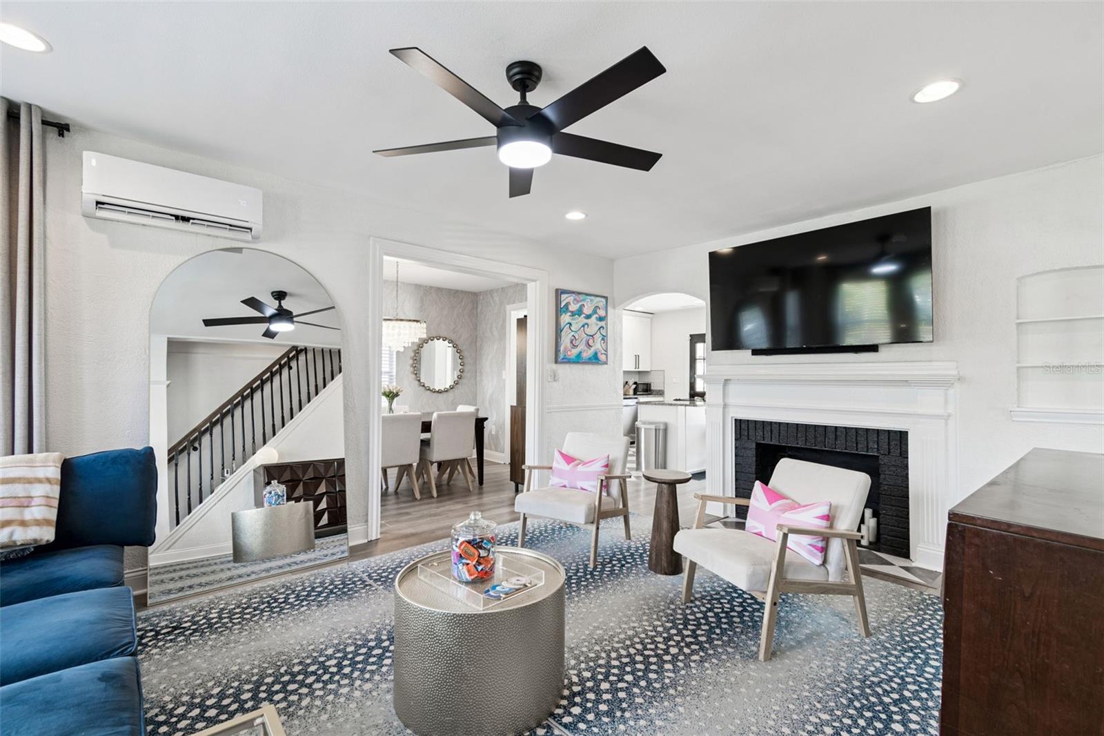 3330 8TH AVE N, ST PETERSBURG, FL, 33713