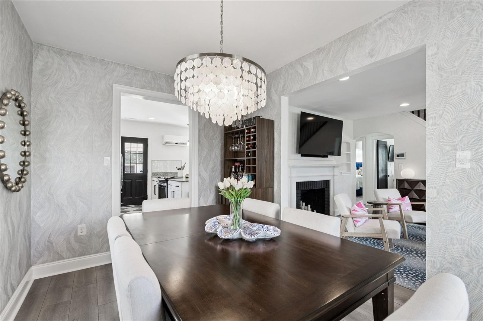 3330 8TH AVE N, ST PETERSBURG, FL, 33713