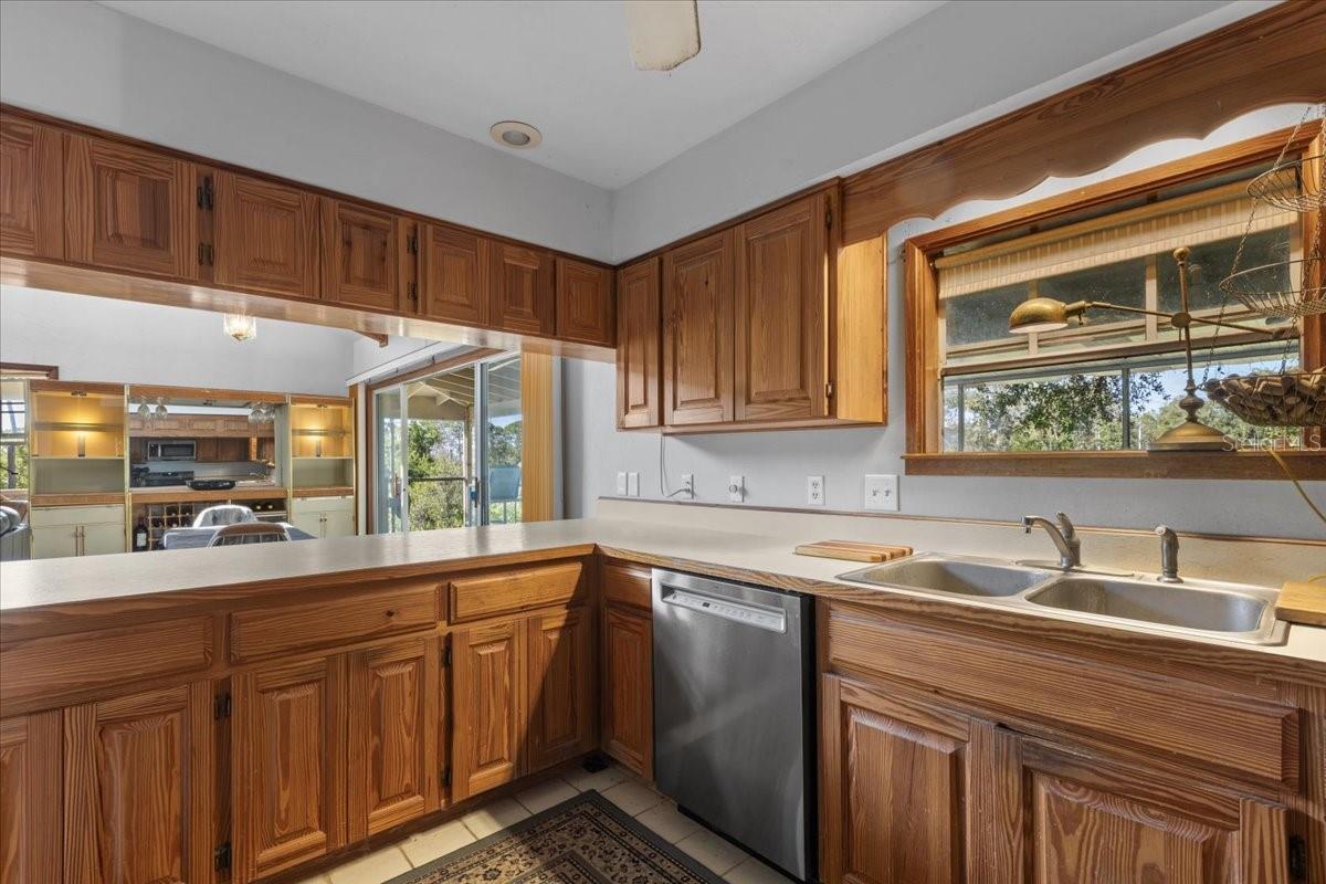 16791 SANDRA ST, CEDAR KEY, FL, 32625