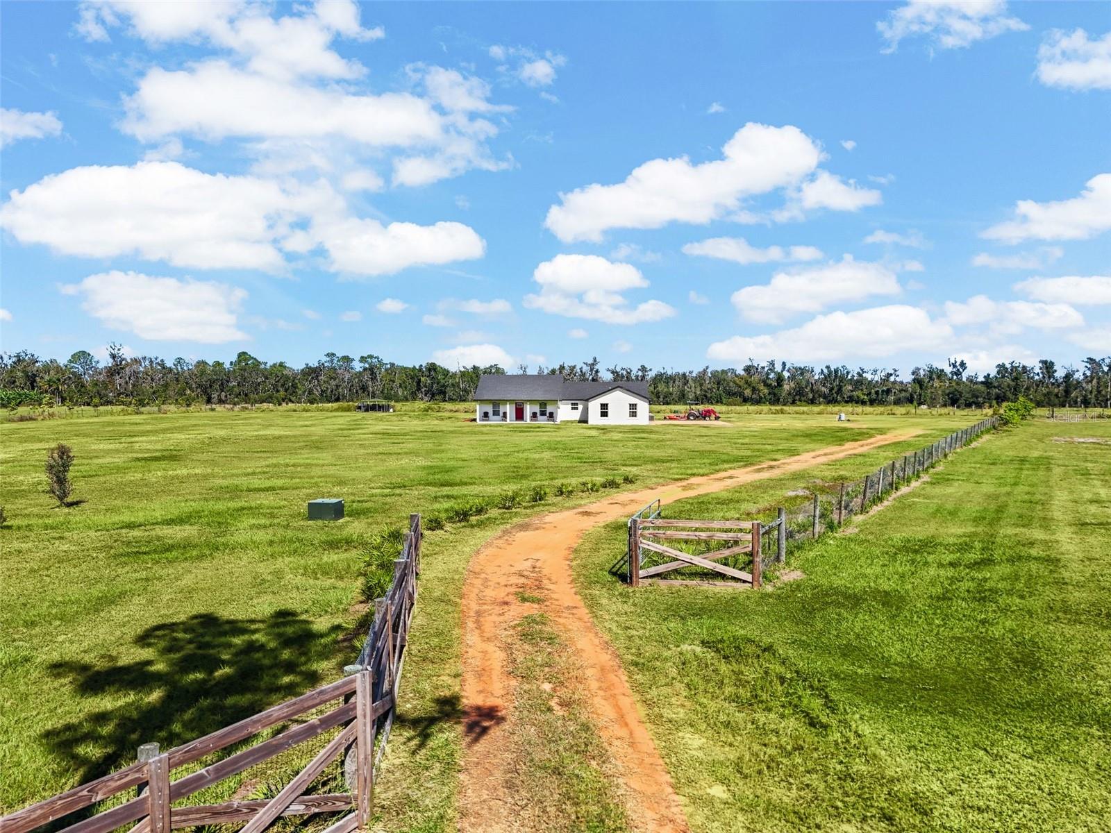 8205 KEEN CEMETERY RD, DUETTE, FL, 34219