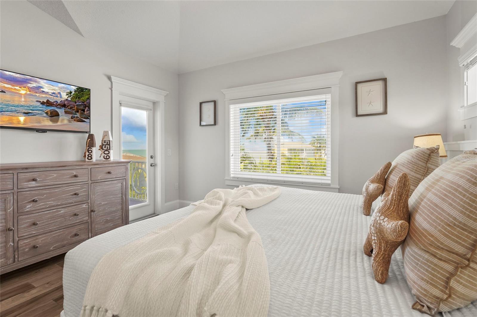 106 7TH ST S, BRADENTON BEACH, FL, 34217