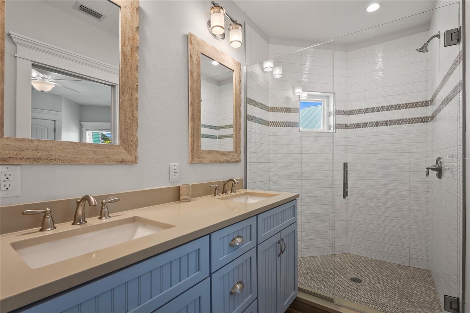 106 7TH ST S, BRADENTON BEACH, FL, 34217