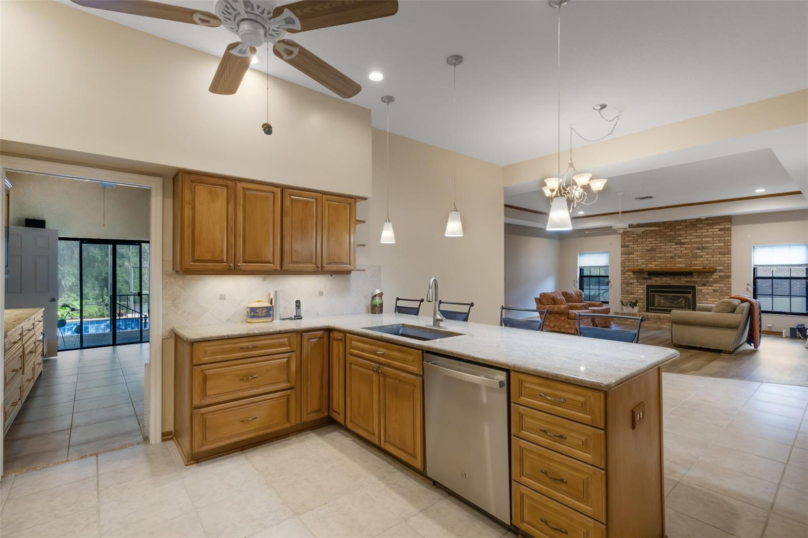 6602 FORESTWOOD DR W, LAKELAND, FL, 33811