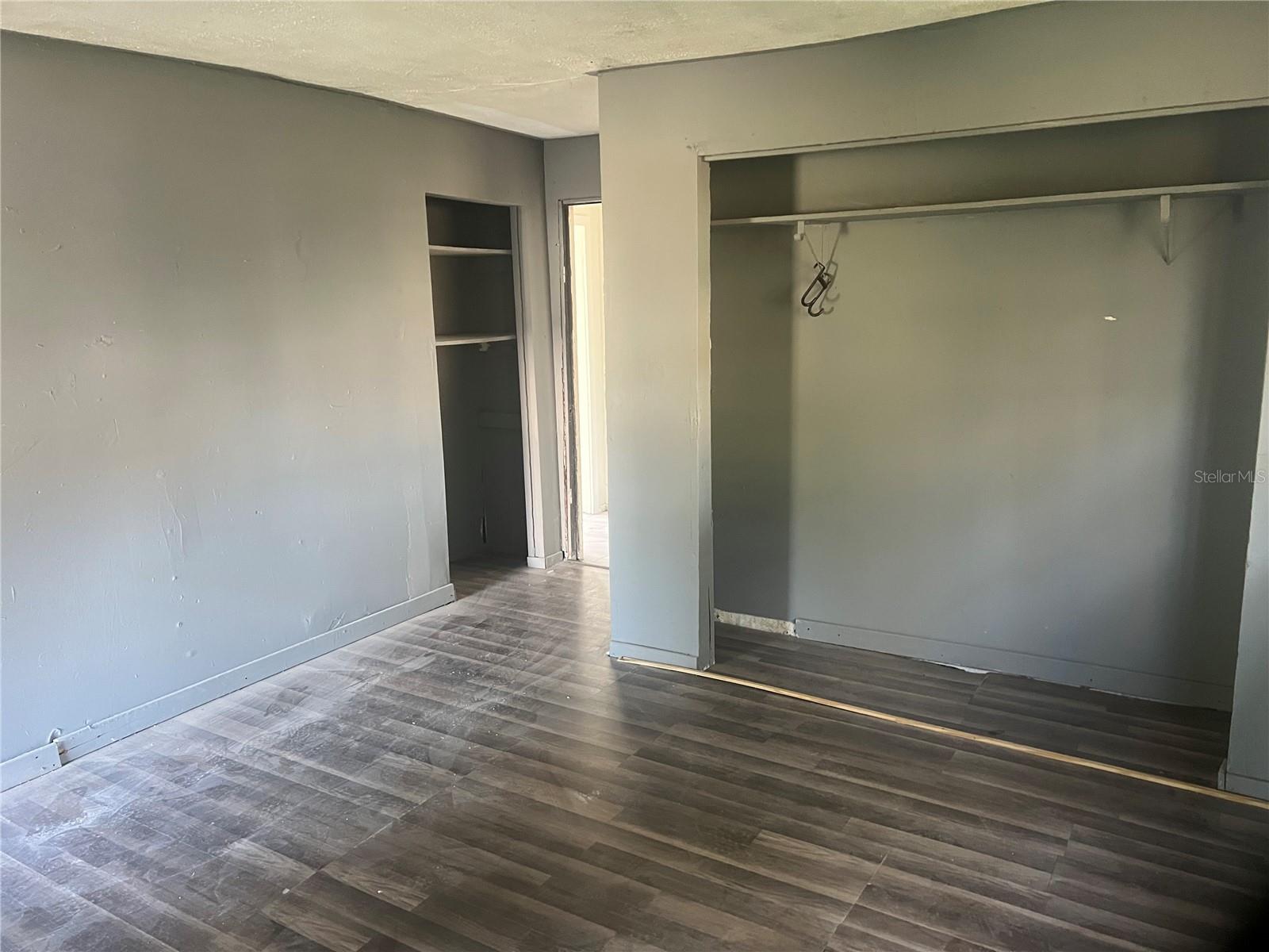 P4936823 Property Photo