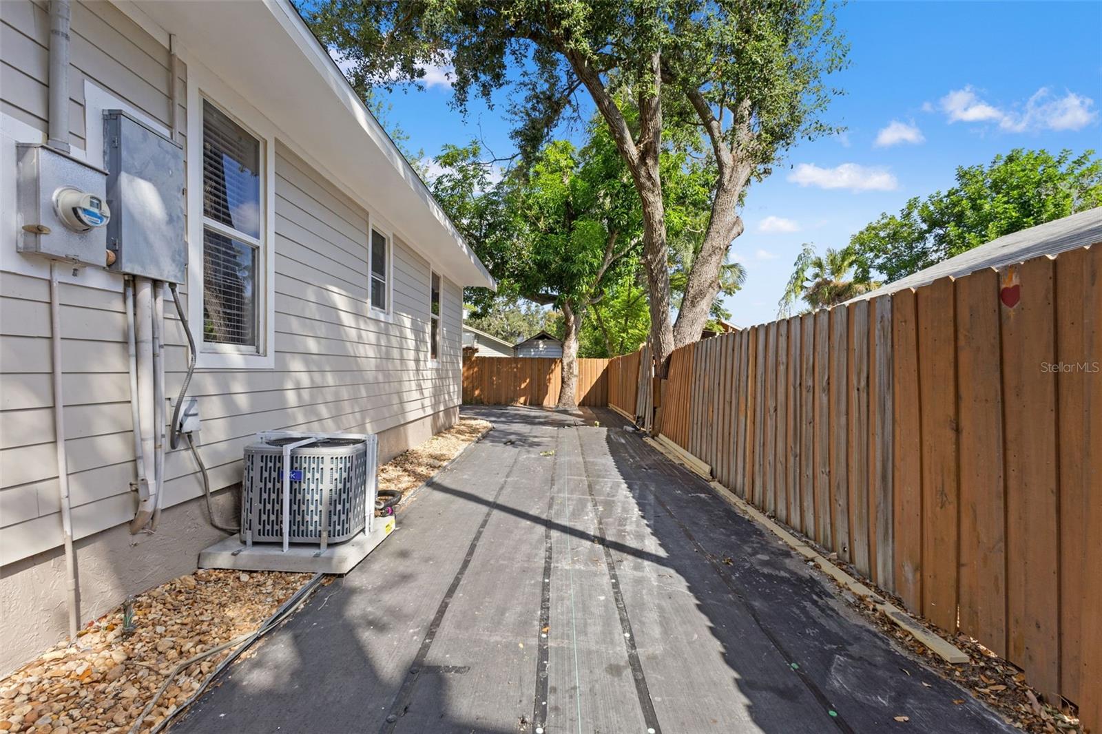 1114 17TH AVE W, BRADENTON, FL, 34205