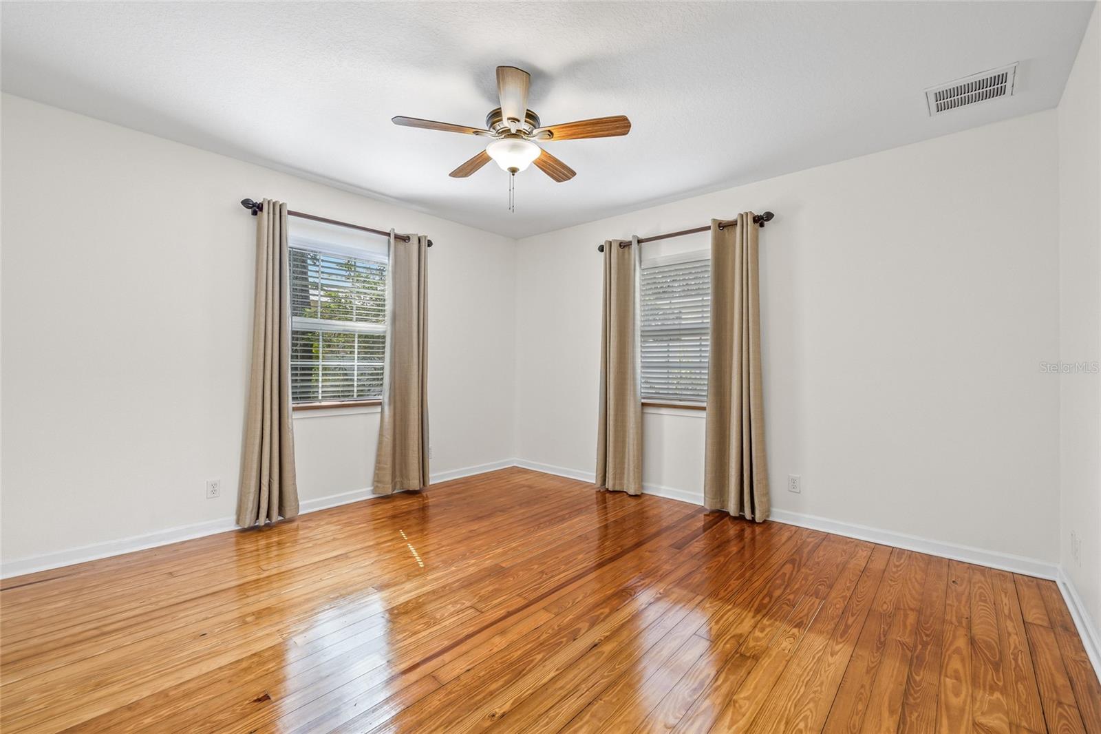 1022 W RAMBLA ST, TAMPA, FL, 33612