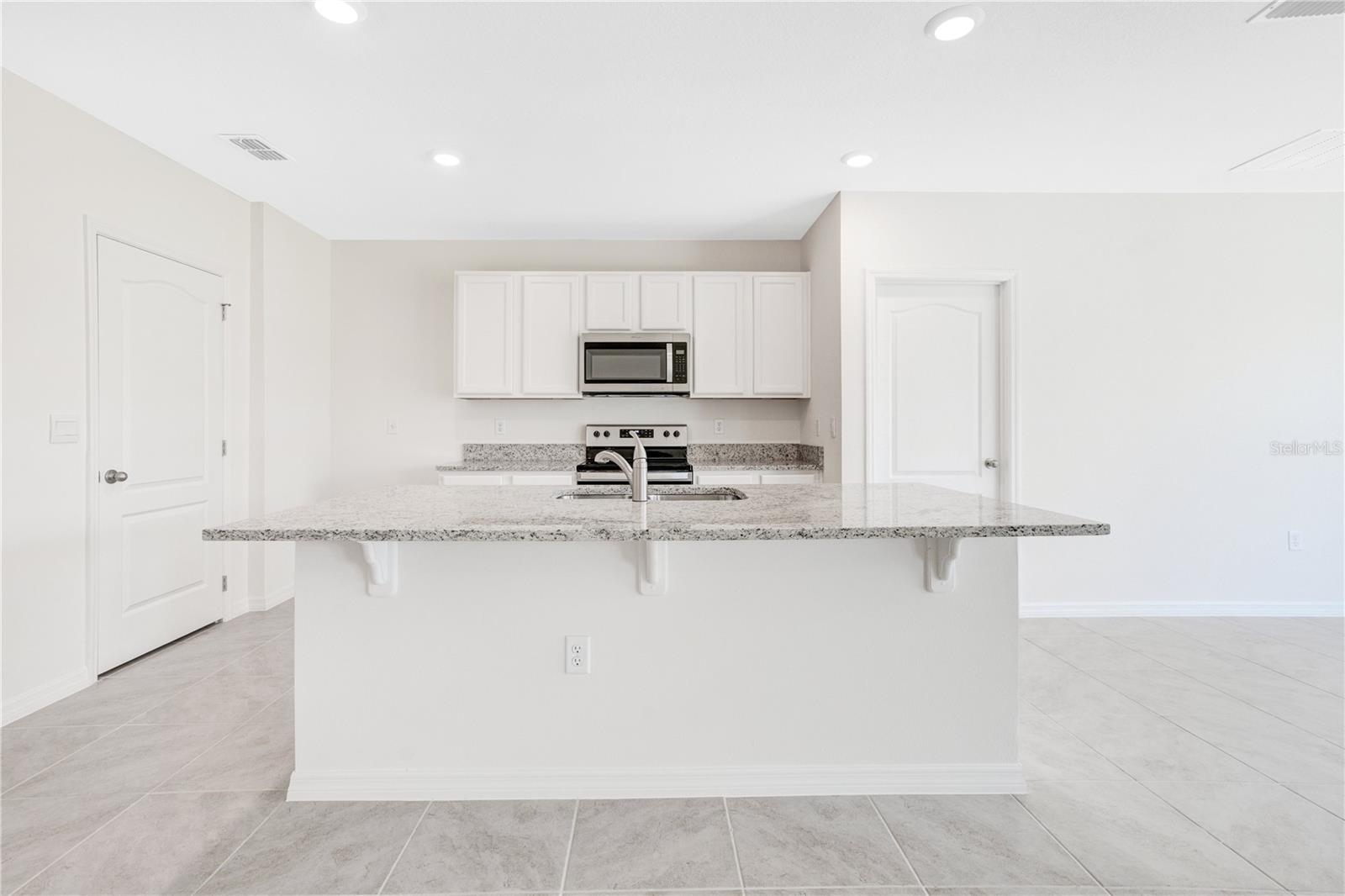 1112 BROOKLET RD, DAVENPORT, FL, 33837