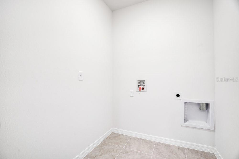 1112 BROOKLET RD, DAVENPORT, FL, 33837