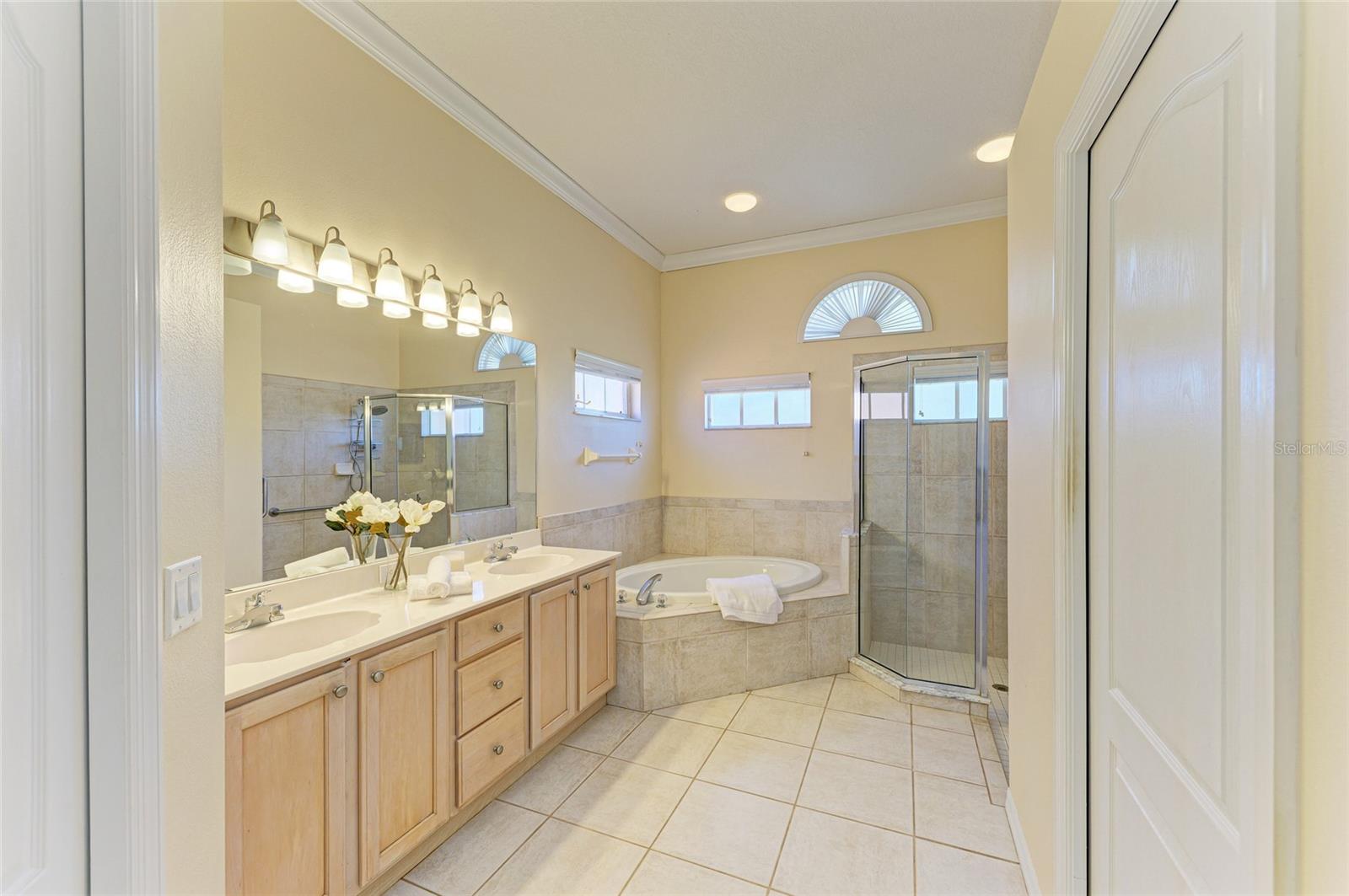 1036 OAK MEADOW LN, OSPREY, FL, 34229