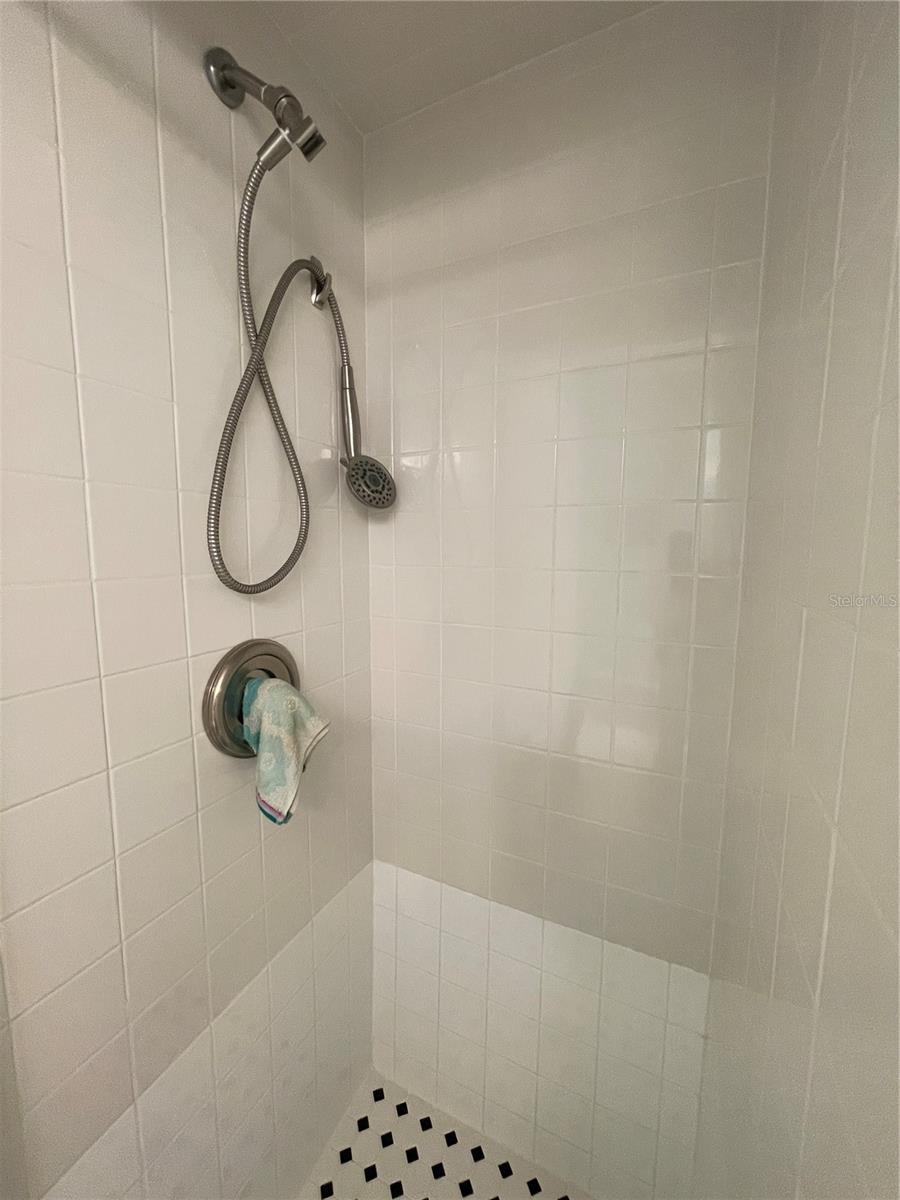 218 DOGWOOD CIR, SEMINOLE, FL, 33777