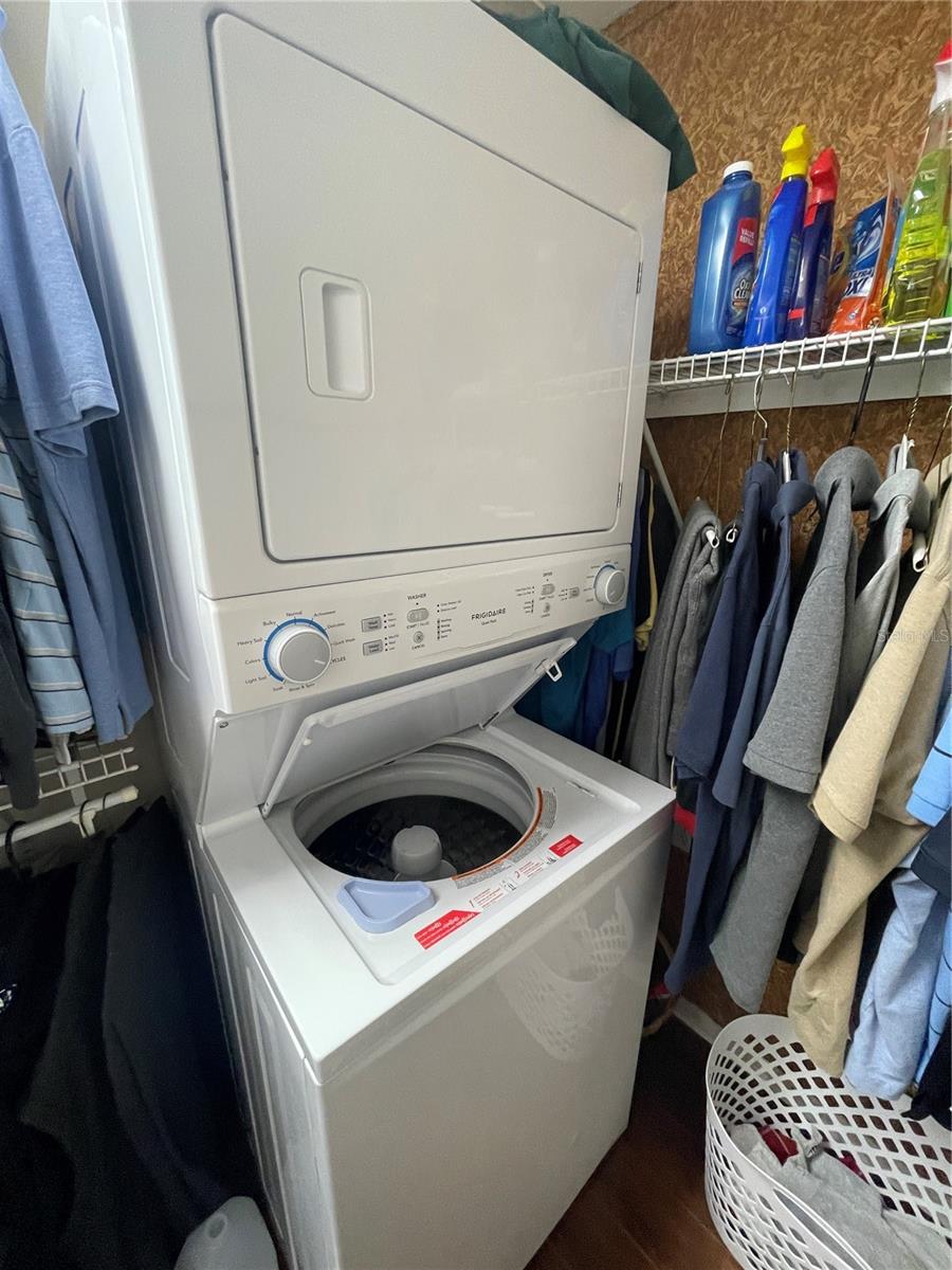 218 DOGWOOD CIR, SEMINOLE, FL, 33777