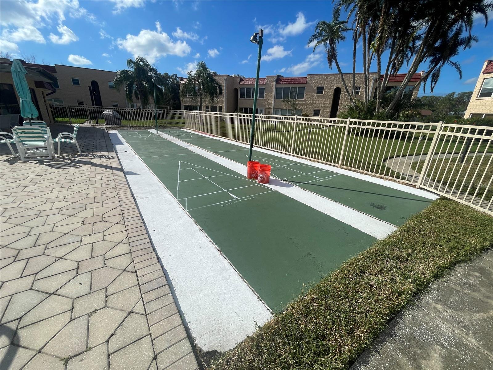 218 DOGWOOD CIR, SEMINOLE, FL, 33777