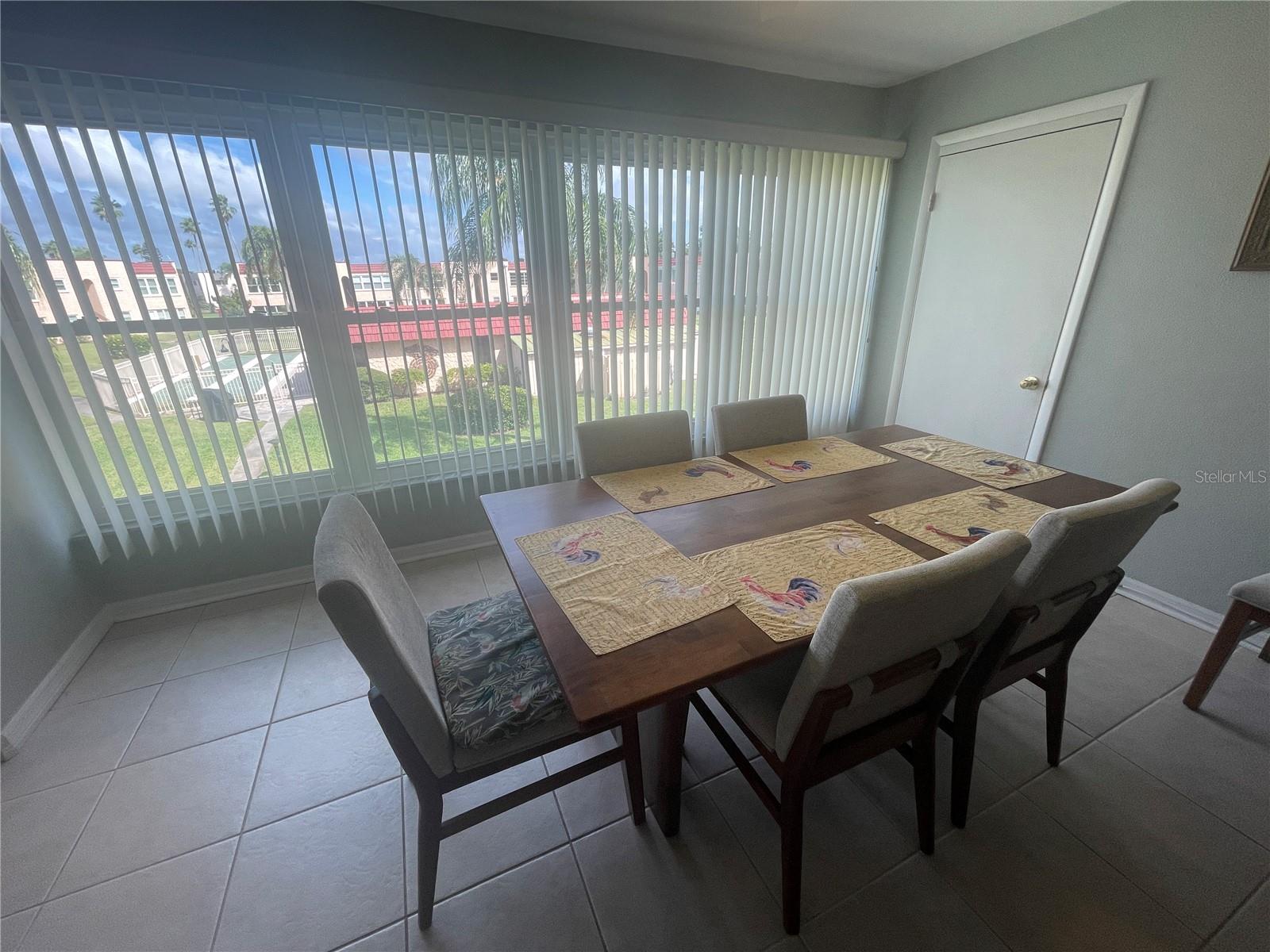 218 DOGWOOD CIR, SEMINOLE, FL, 33777