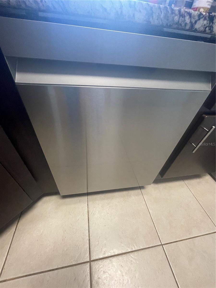 218 DOGWOOD CIR, SEMINOLE, FL, 33777