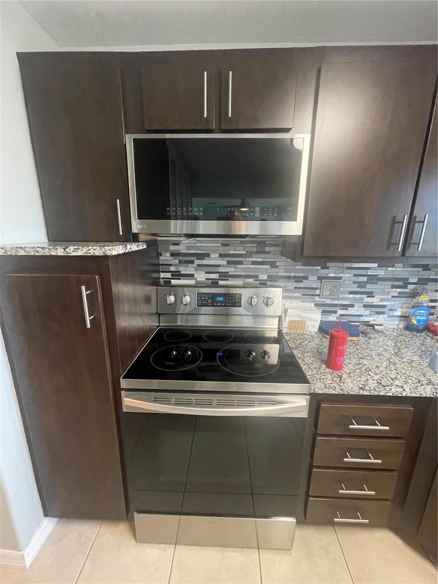 218 DOGWOOD CIR, SEMINOLE, FL, 33777