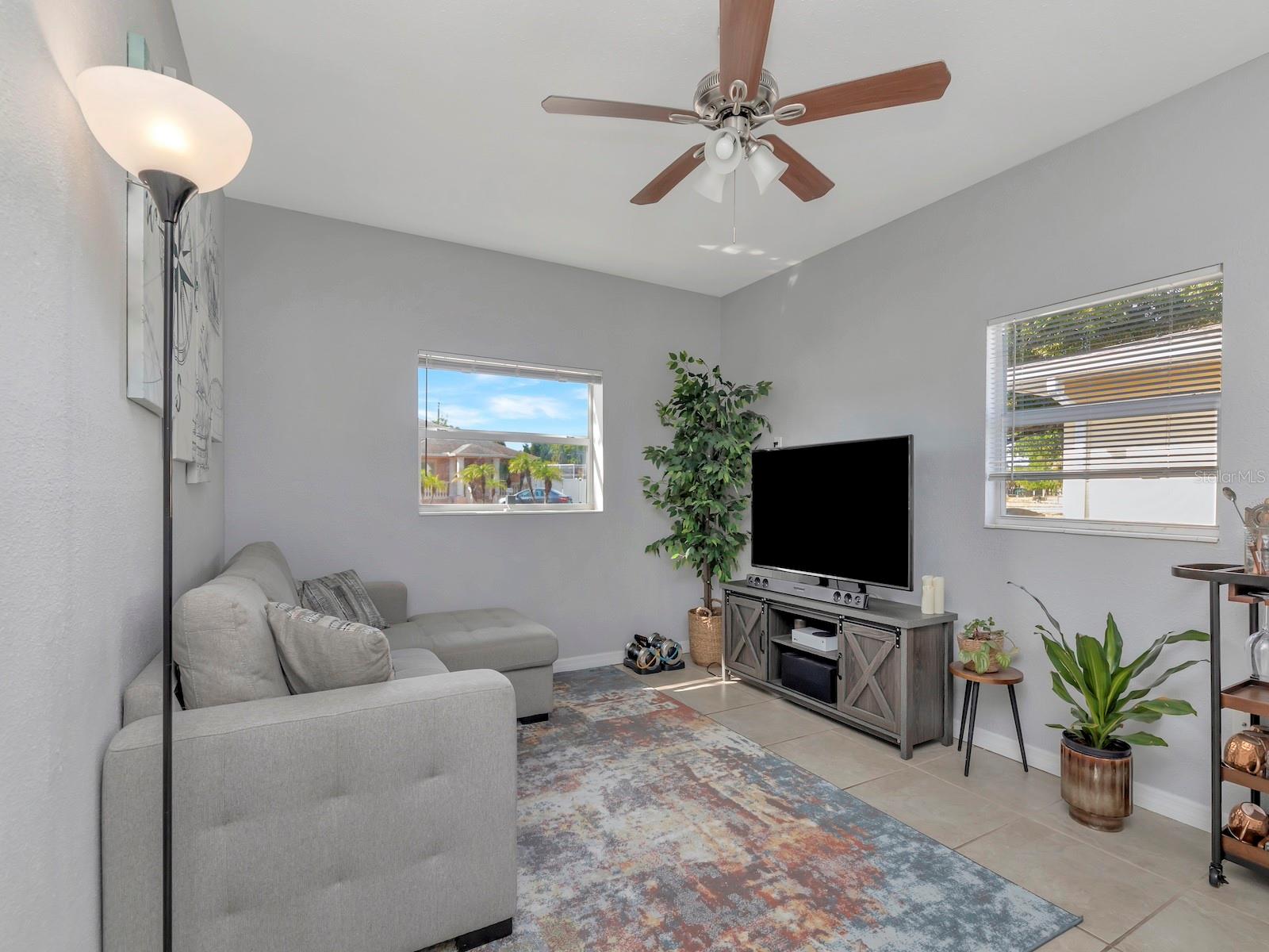 6941 18TH ST N, ST PETERSBURG, FL, 33702