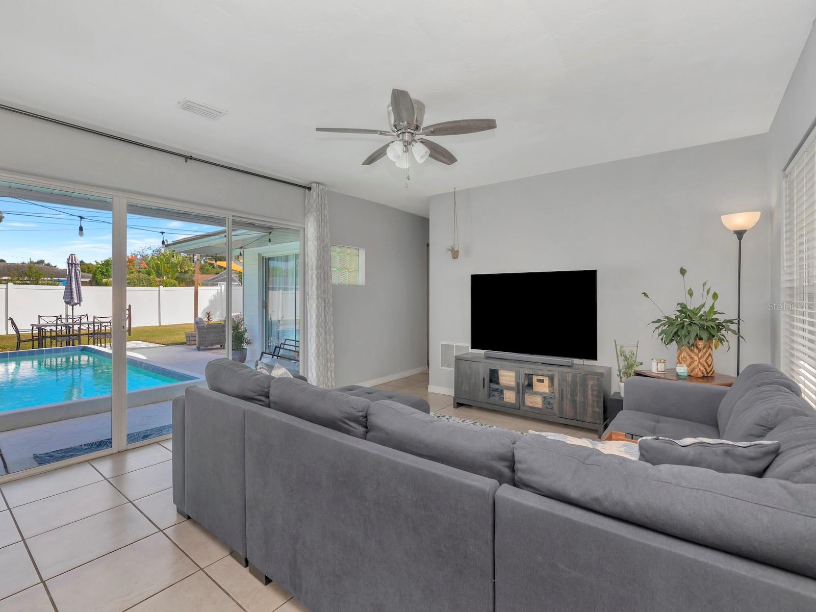 6941 18TH ST N, ST PETERSBURG, FL, 33702