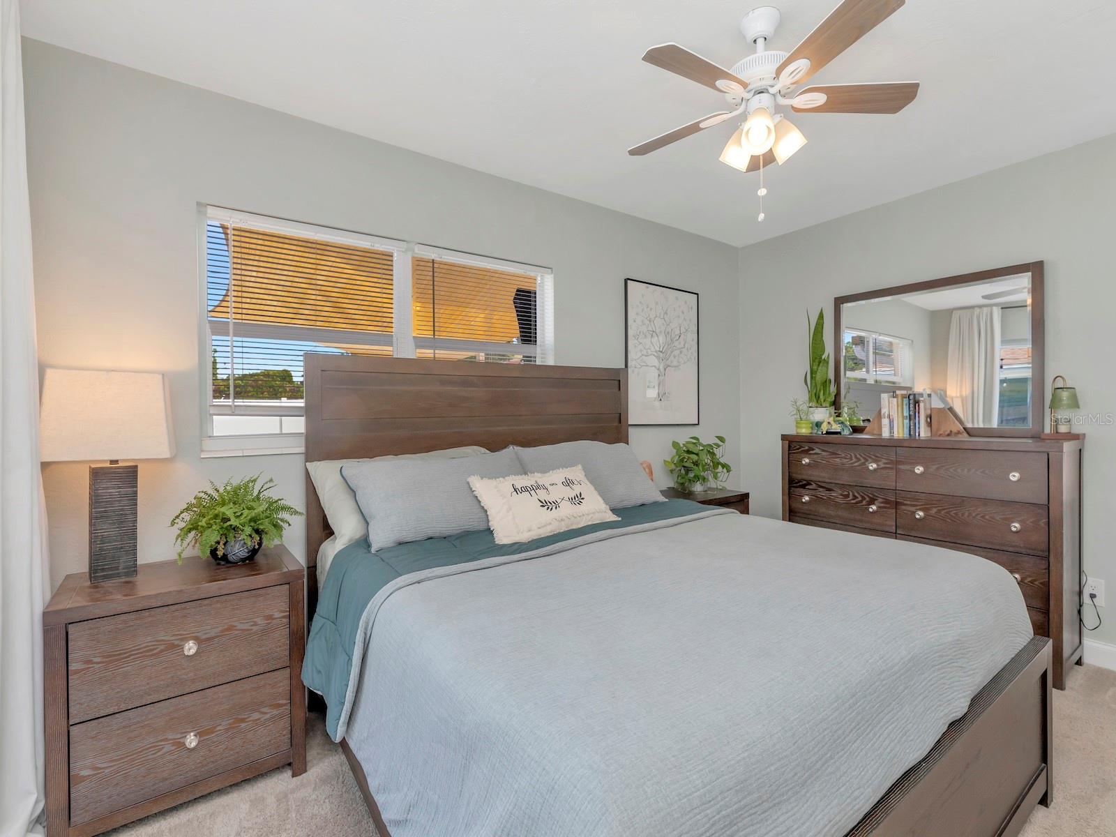 6941 18TH ST N, ST PETERSBURG, FL, 33702