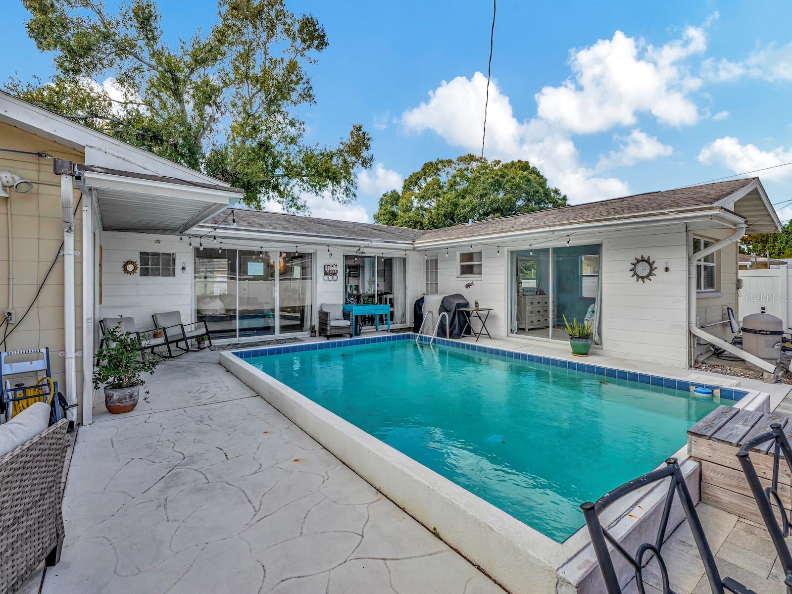 6941 18TH ST N, ST PETERSBURG, FL, 33702