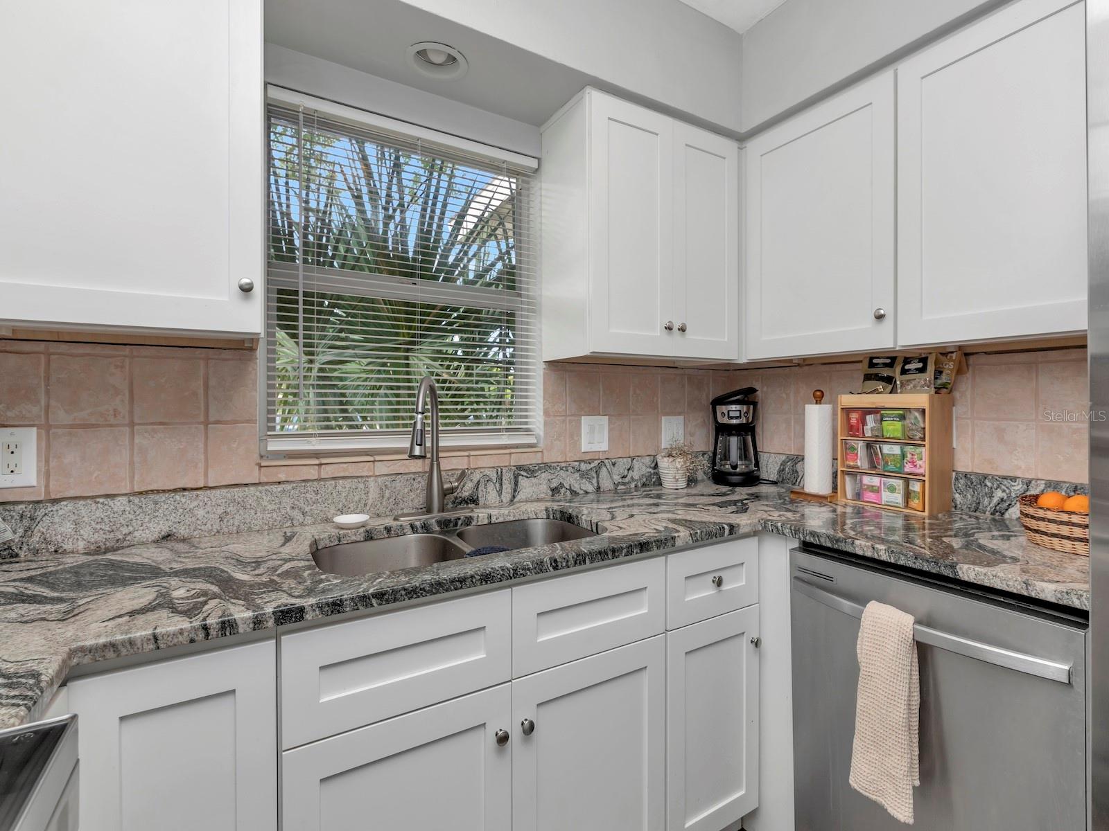 6941 18TH ST N, ST PETERSBURG, FL, 33702