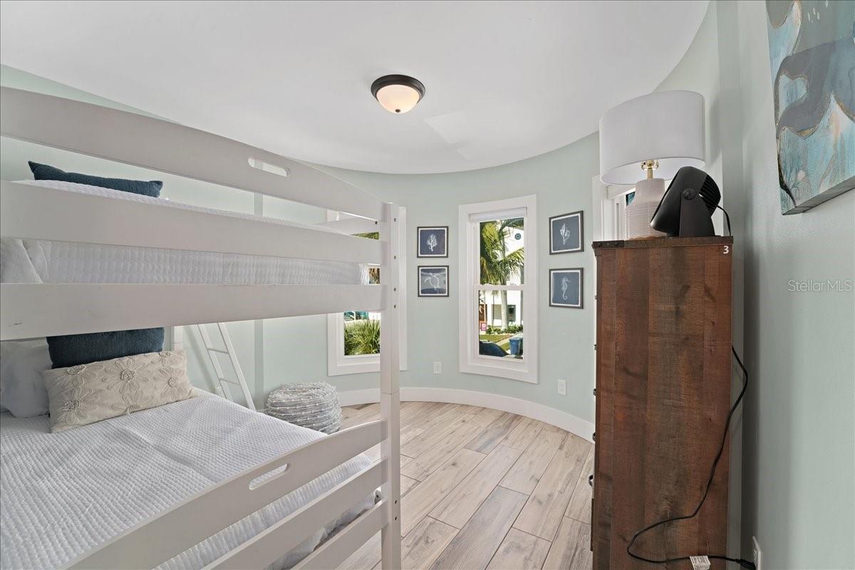 A4669701 Property Photo