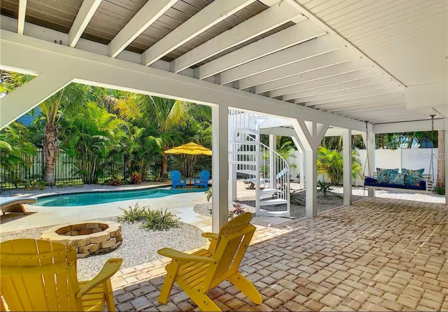 111 CEDAR AVE, ANNA MARIA, FL, 34216