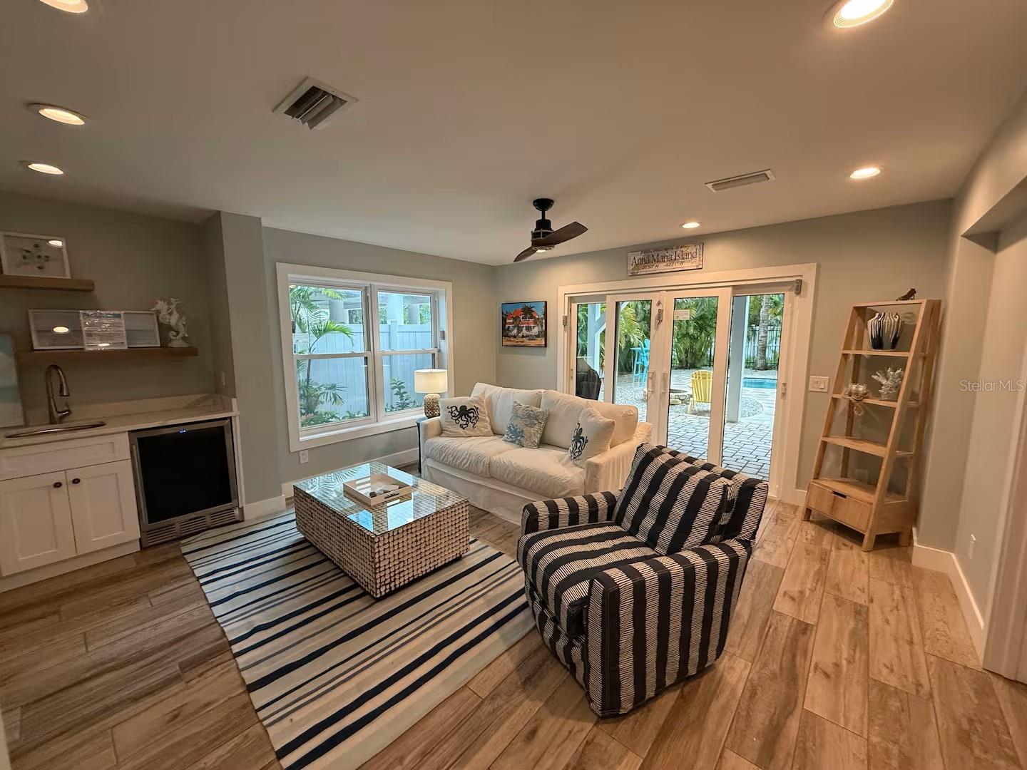 111 CEDAR AVE, ANNA MARIA, FL, 34216