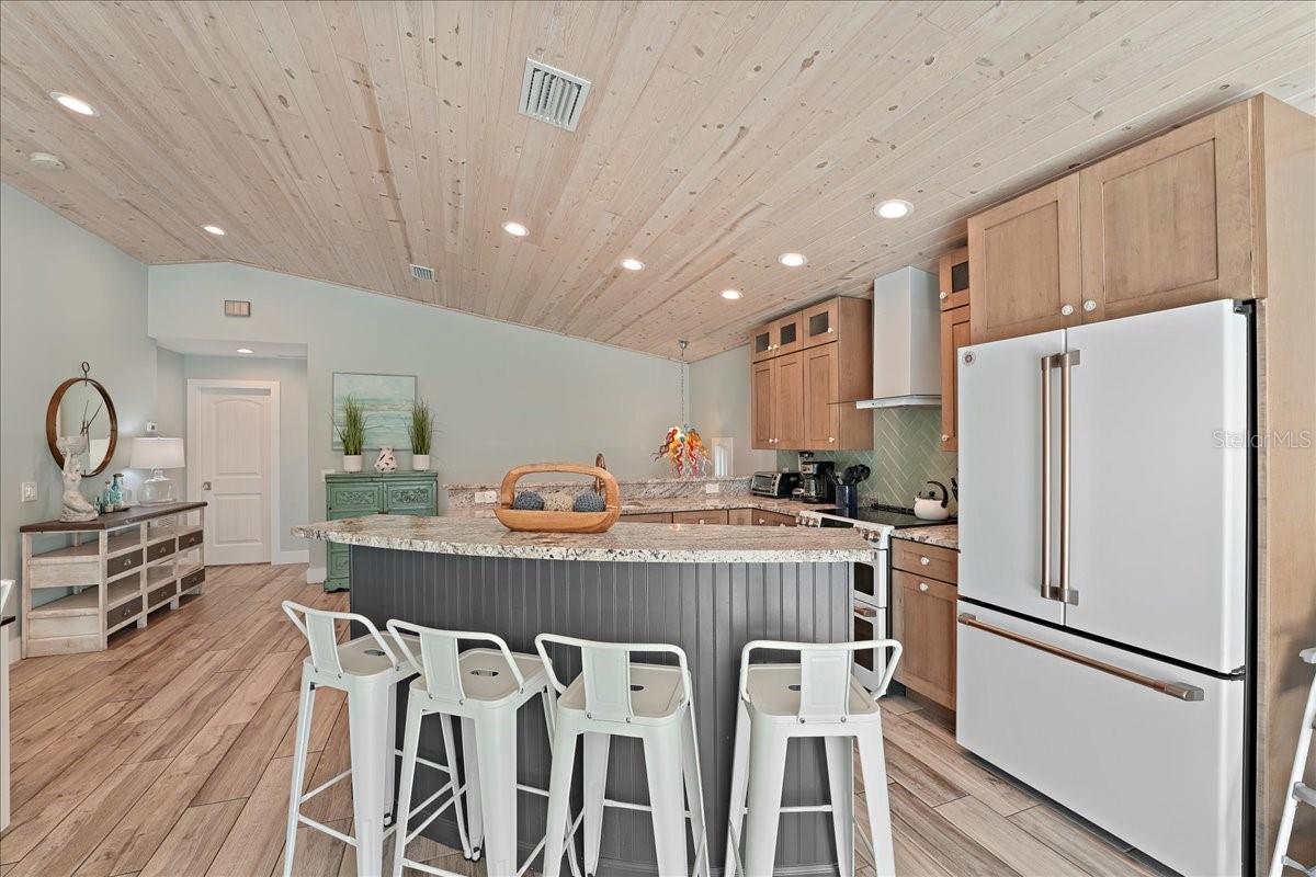 A4669701 Property Photo