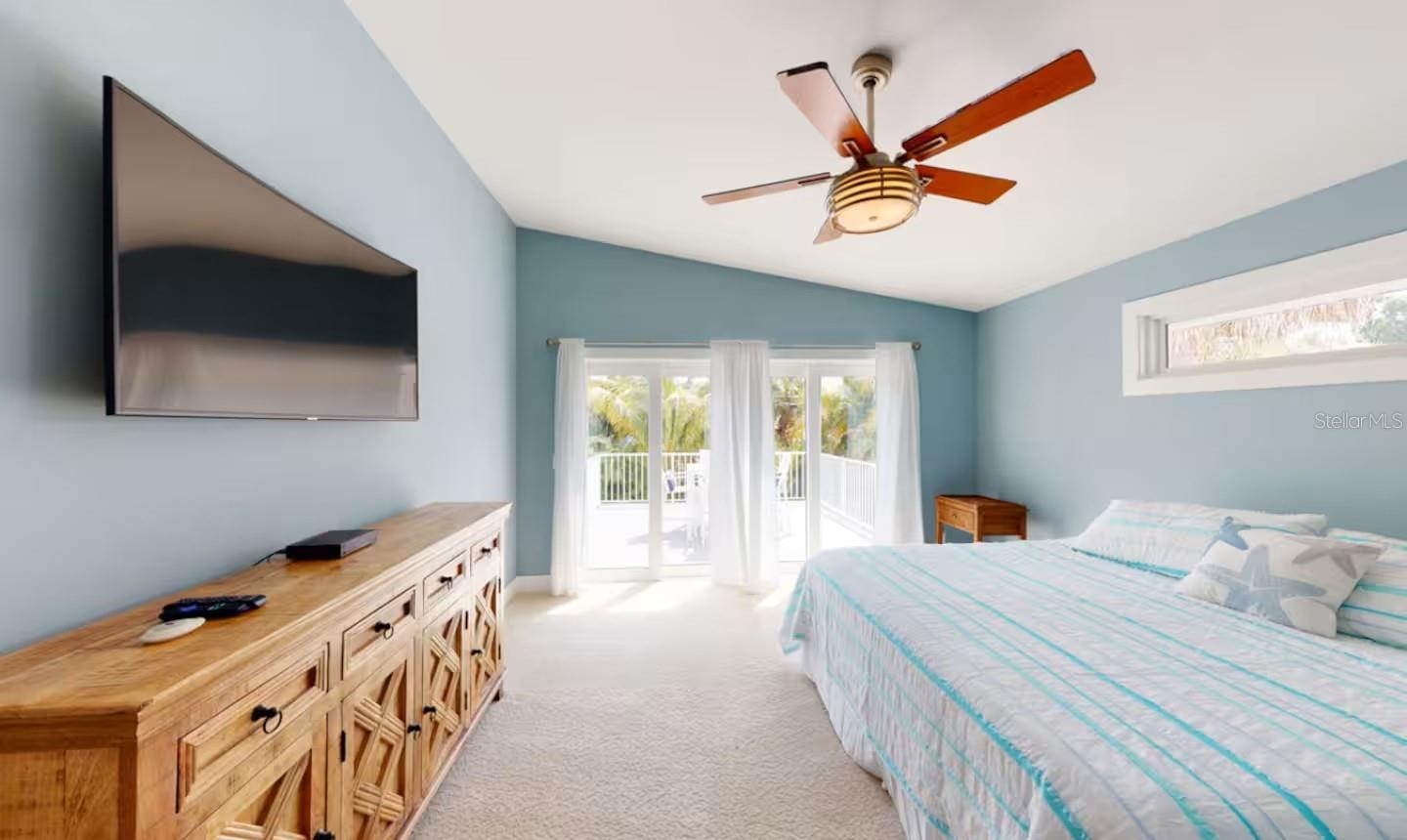 111 CEDAR AVE, ANNA MARIA, FL, 34216