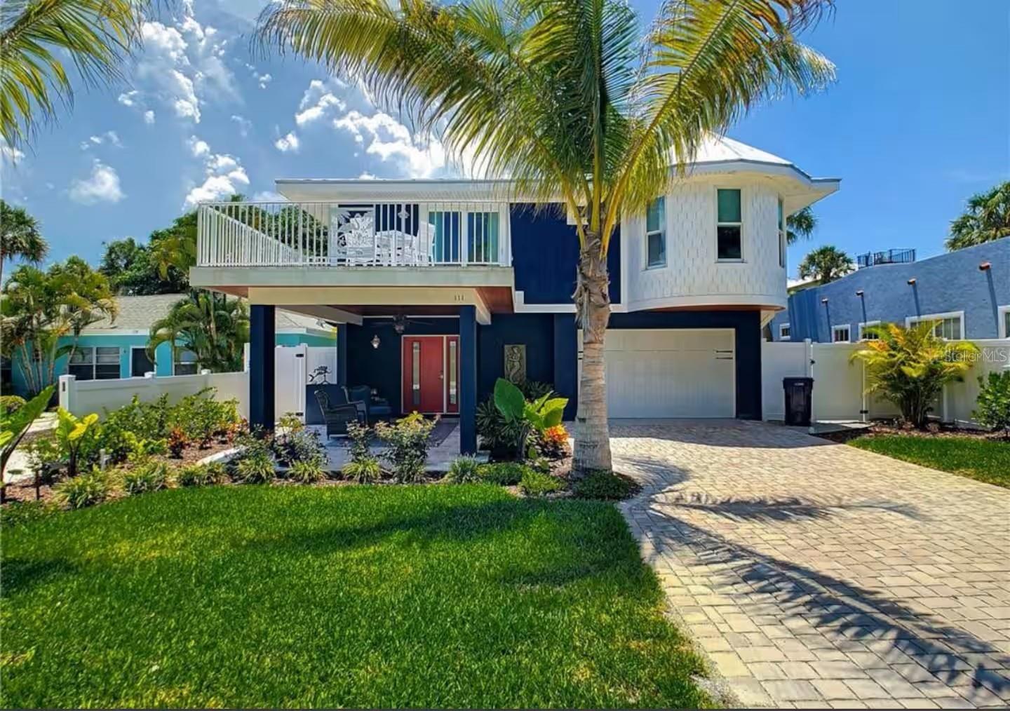 111 CEDAR AVE, ANNA MARIA, FL, 34216