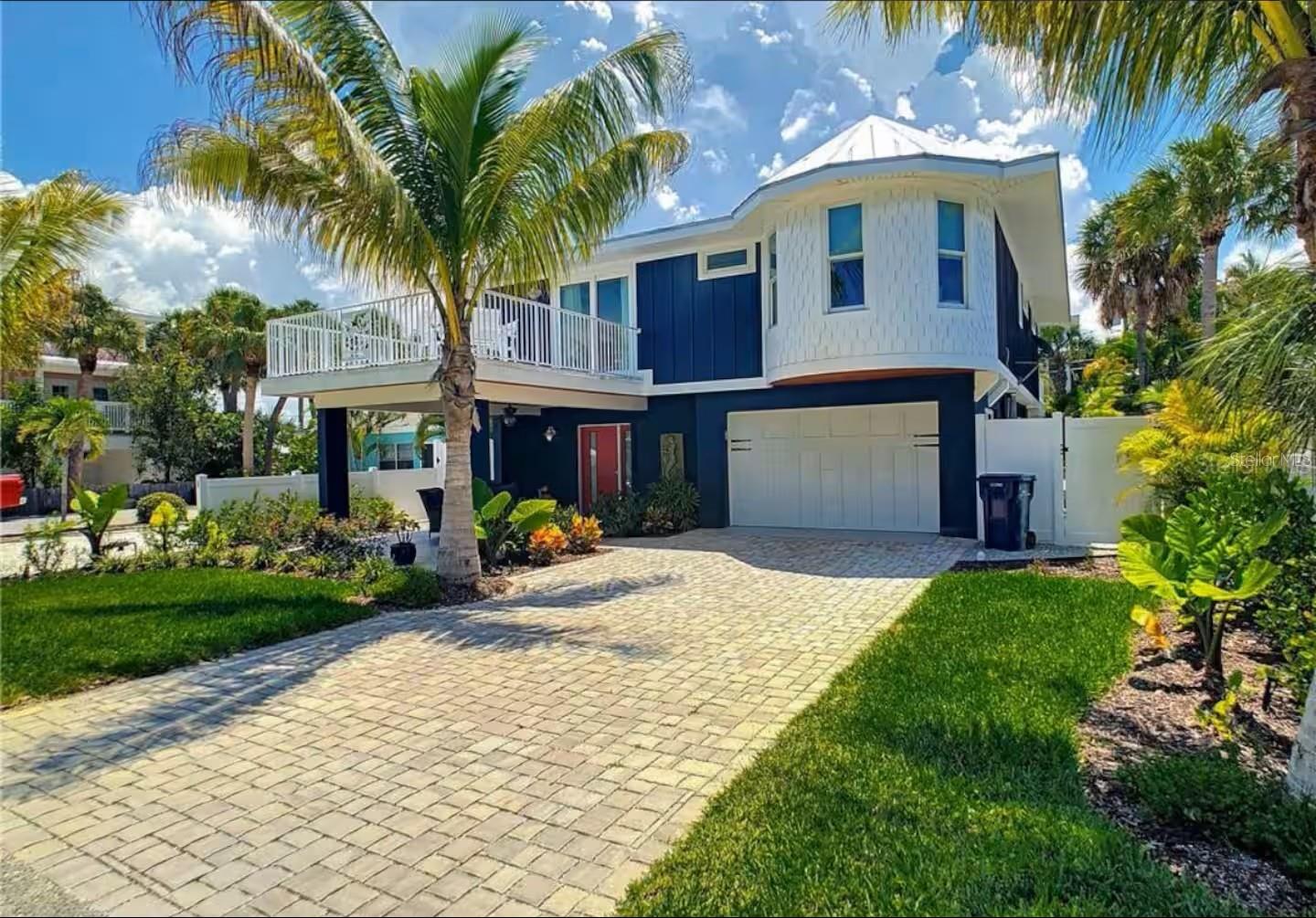 111 CEDAR AVE, ANNA MARIA, FL, 34216