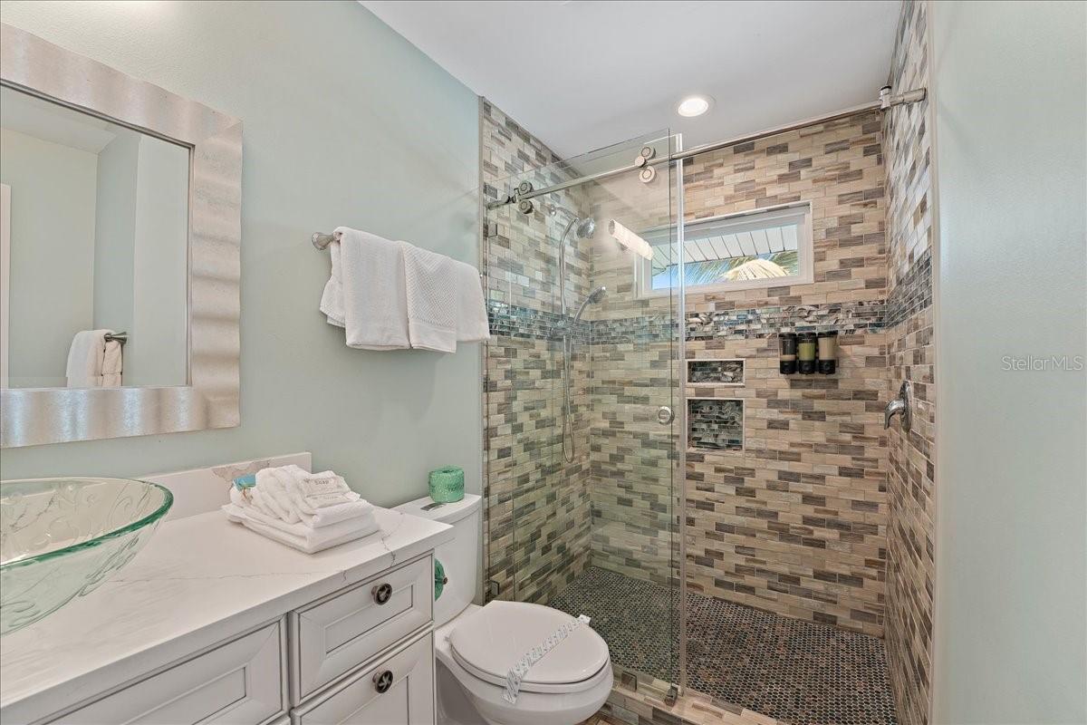 A4669701 Property Photo