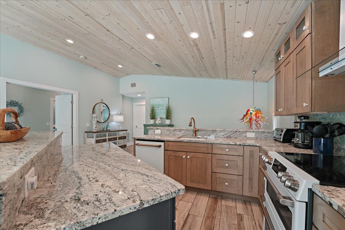 A4669701 Property Photo