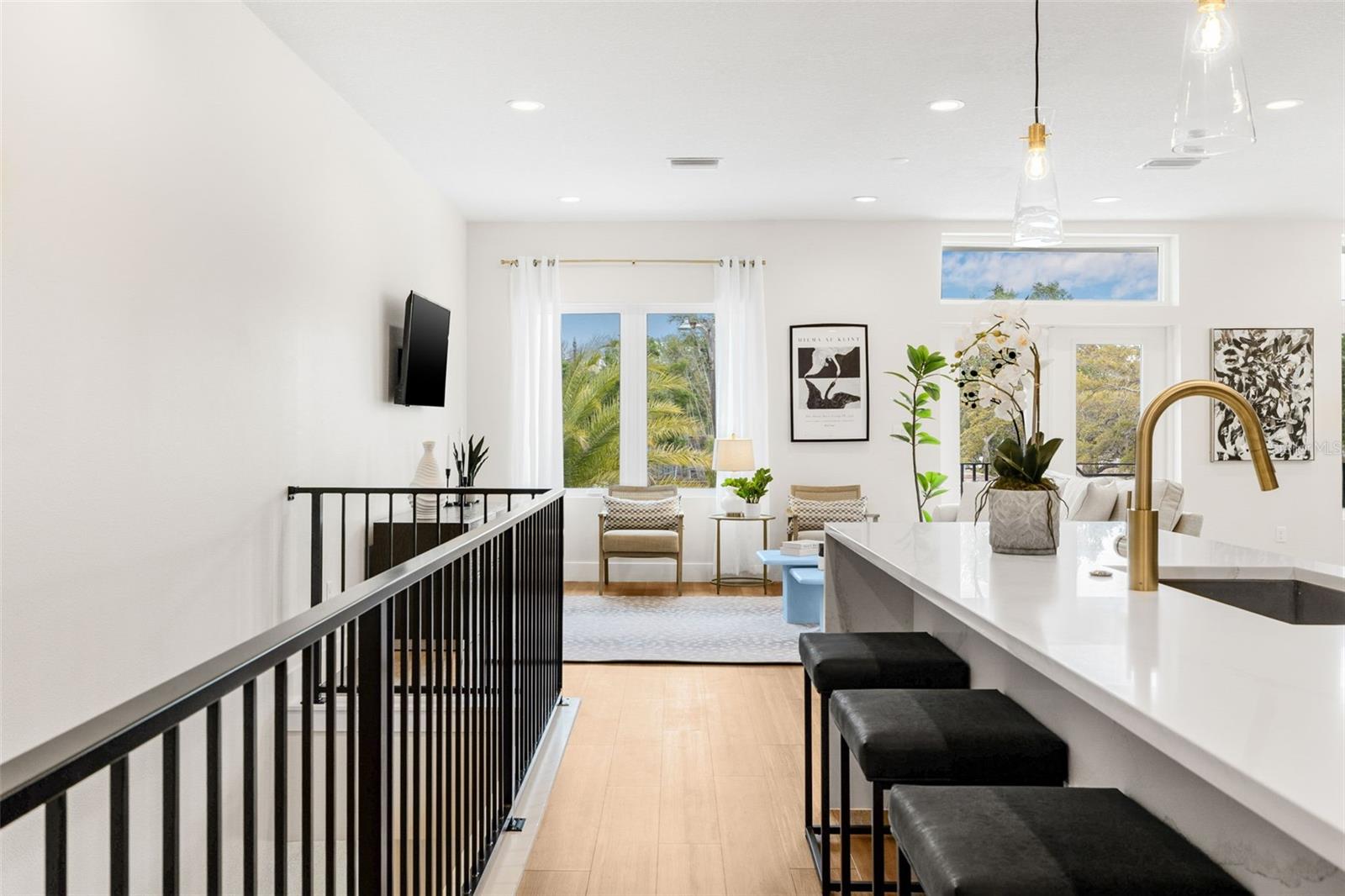 490 87TH AVENUE NORTH, ST PETERSBURG, FL, 33702