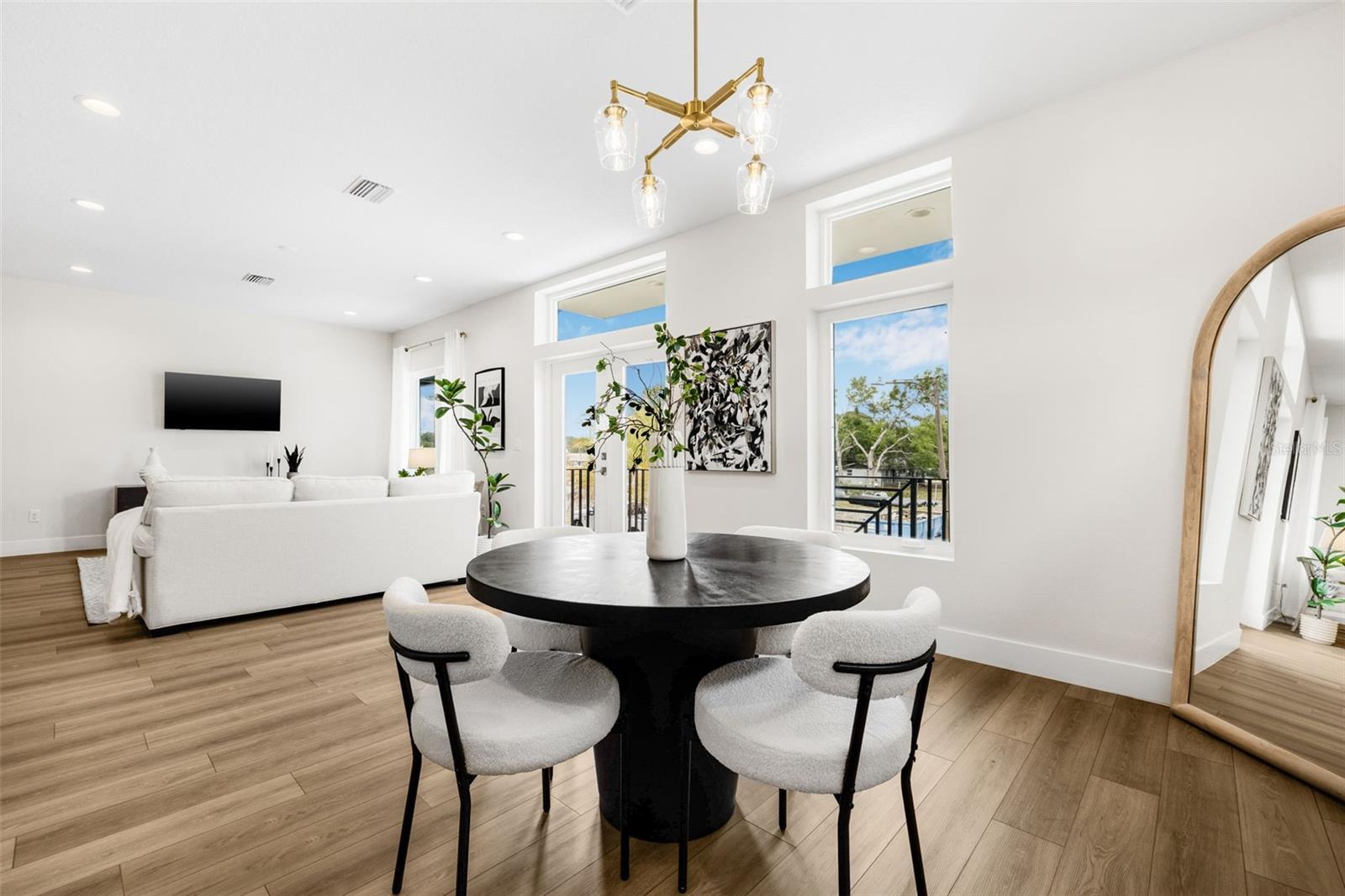 490 87TH AVENUE NORTH, ST PETERSBURG, FL, 33702