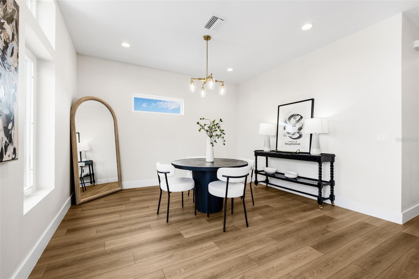 490 87TH AVENUE NORTH, ST PETERSBURG, FL, 33702