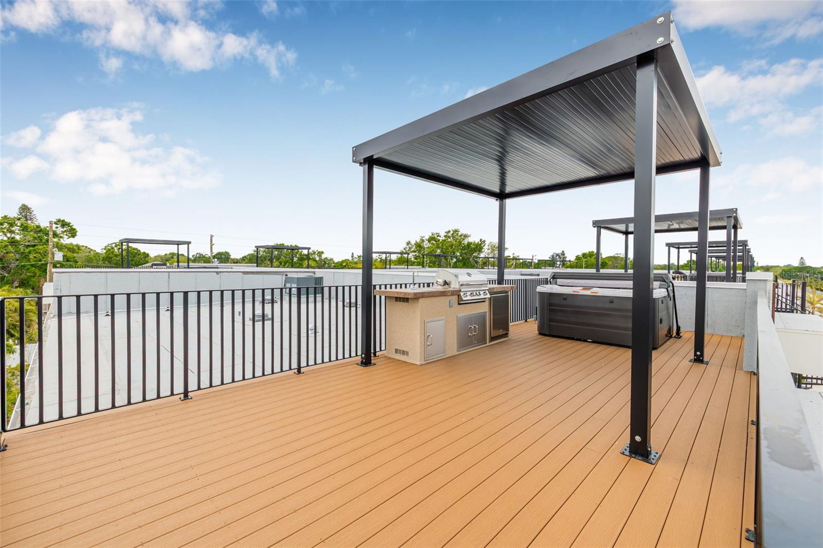 490 87TH AVENUE NORTH, ST PETERSBURG, FL, 33702