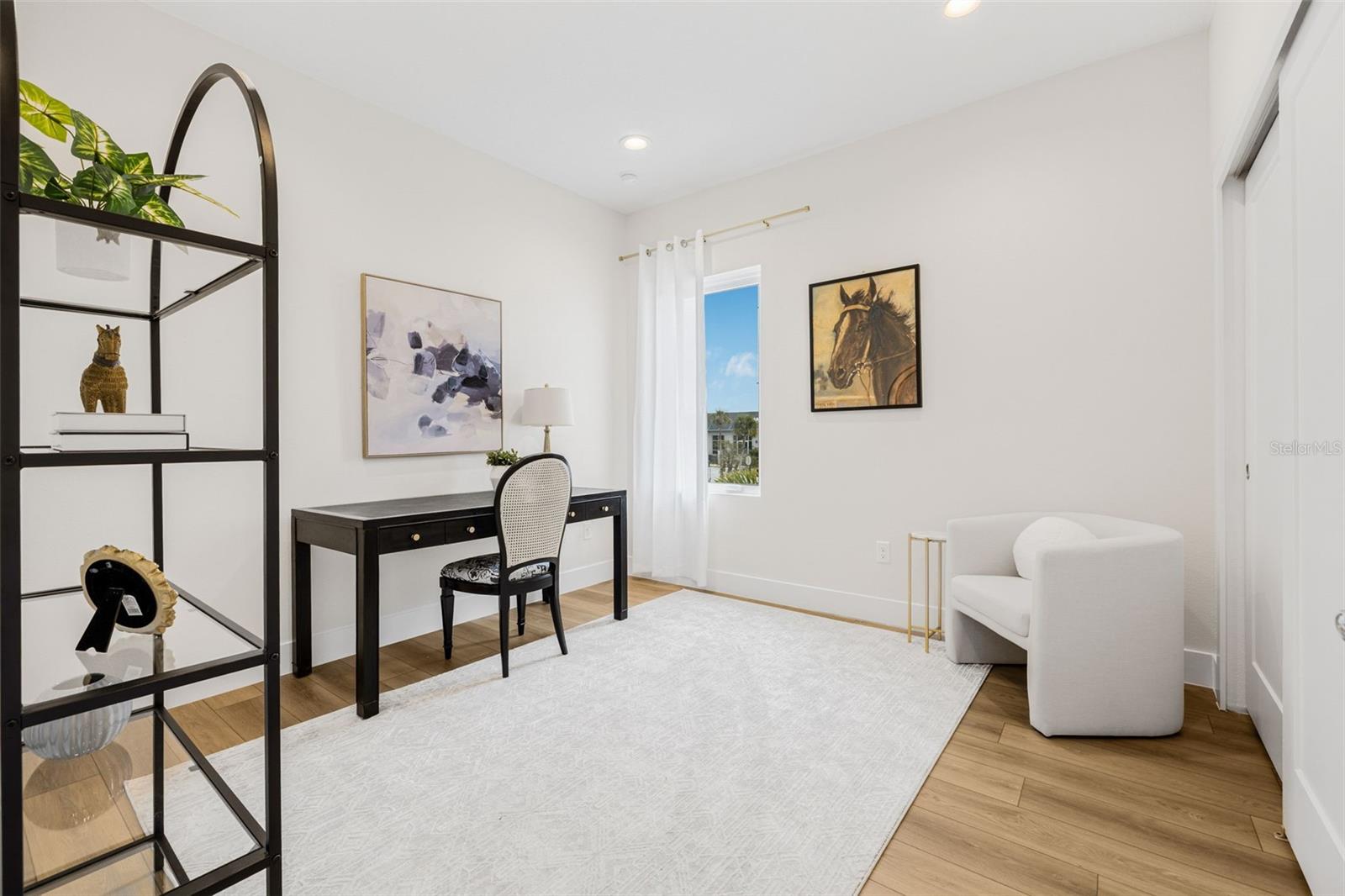 490 87TH AVENUE NORTH, ST PETERSBURG, FL, 33702