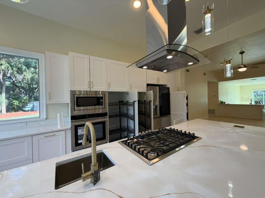 672 MOSSY BRANCH CT, LONGWOOD, FL, 32779