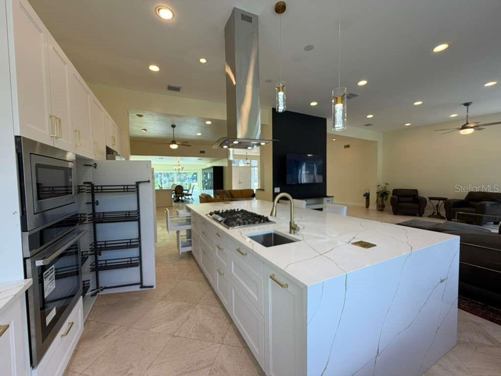 672 MOSSY BRANCH CT, LONGWOOD, FL, 32779