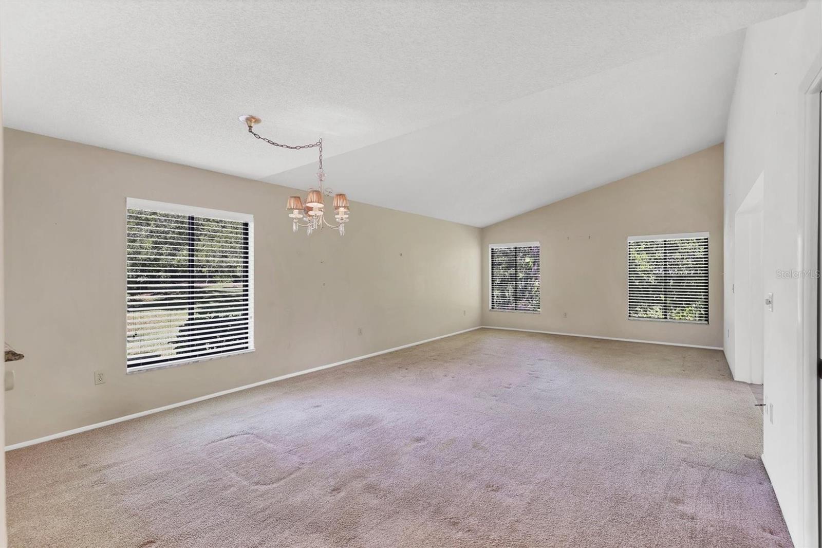 6403 PELICAN DR, BRADENTON, FL, 34210