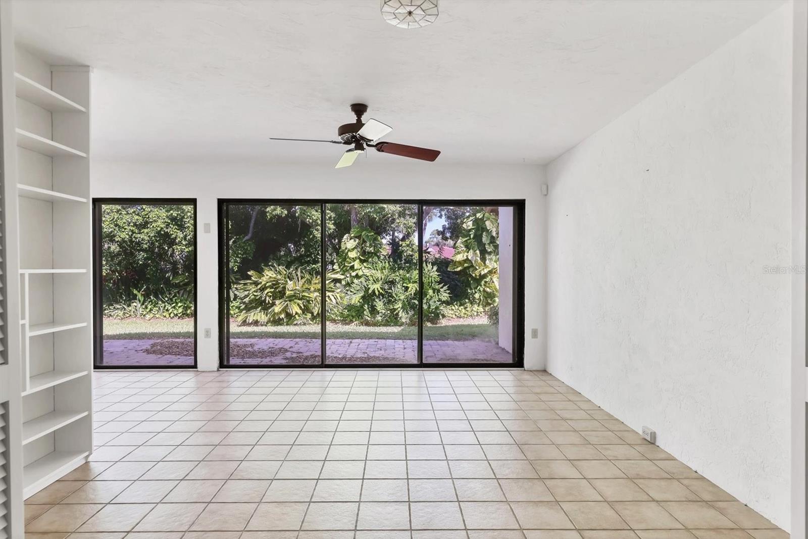 6403 PELICAN DR, BRADENTON, FL, 34210