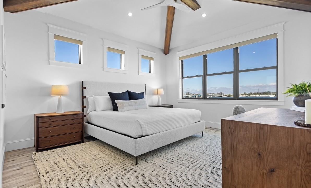 203 BAY DR N, BRADENTON BEACH, FL, 34217