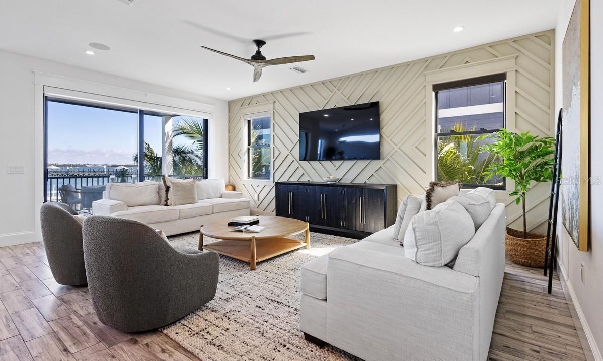 203 BAY DR N, BRADENTON BEACH, FL, 34217