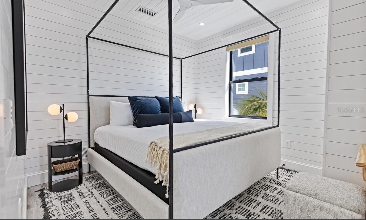 203 BAY DR N, BRADENTON BEACH, FL, 34217