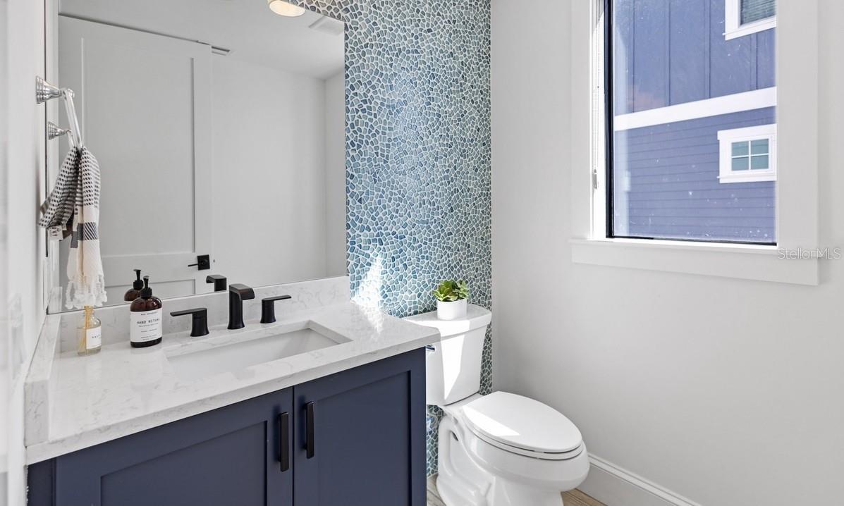 203 BAY DR N, BRADENTON BEACH, FL, 34217