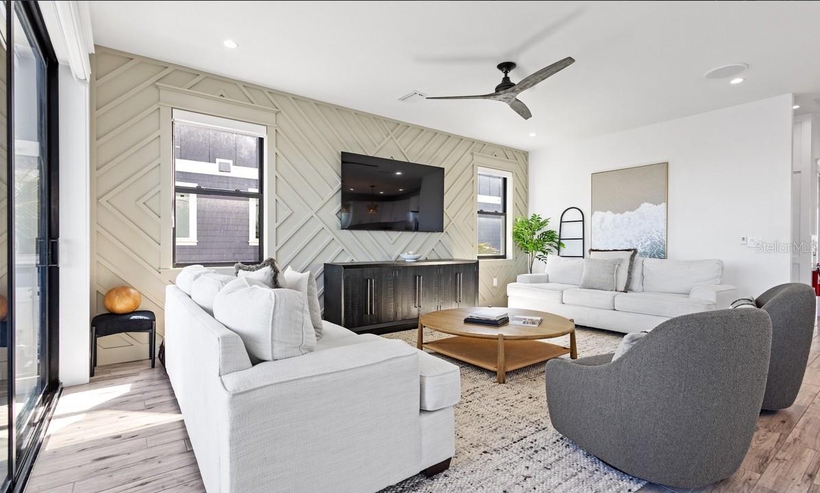 203 BAY DR N, BRADENTON BEACH, FL, 34217