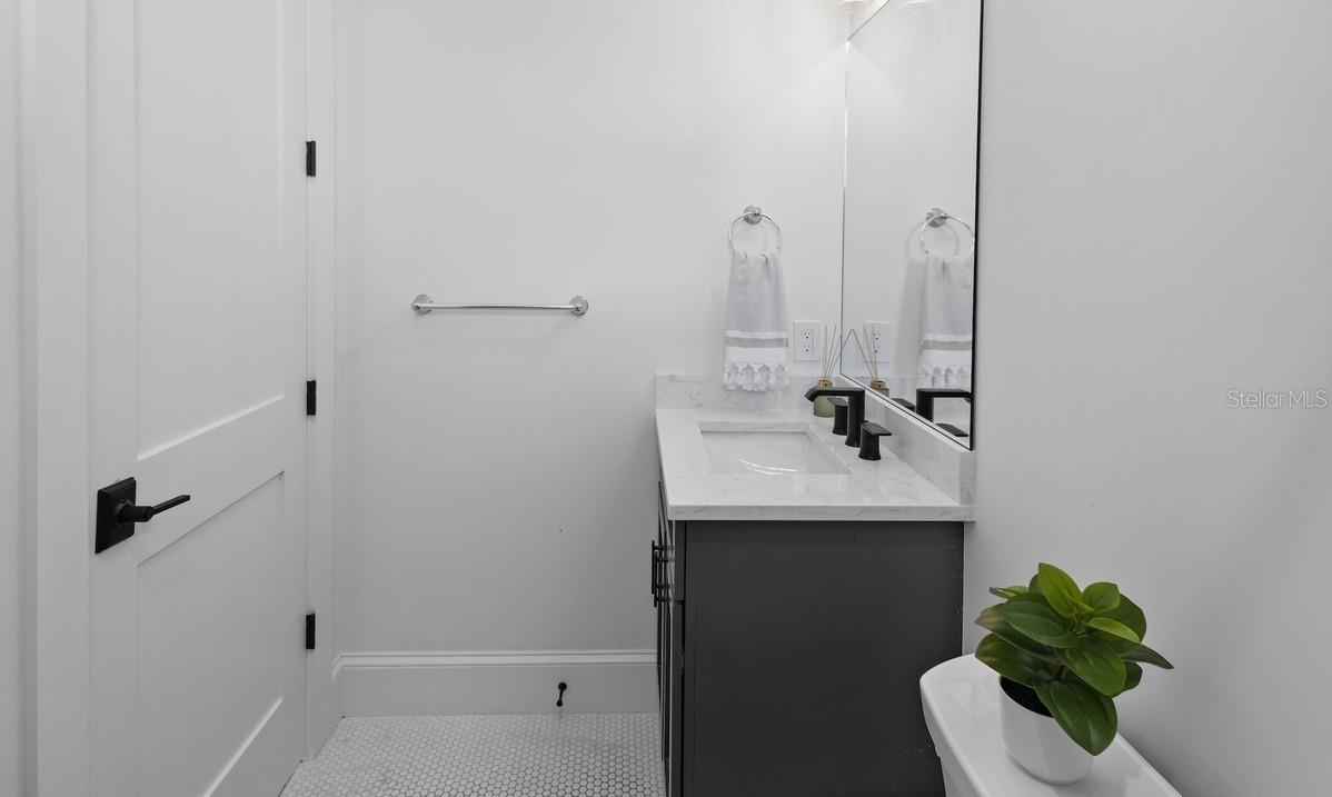 203 BAY DR N, BRADENTON BEACH, FL, 34217