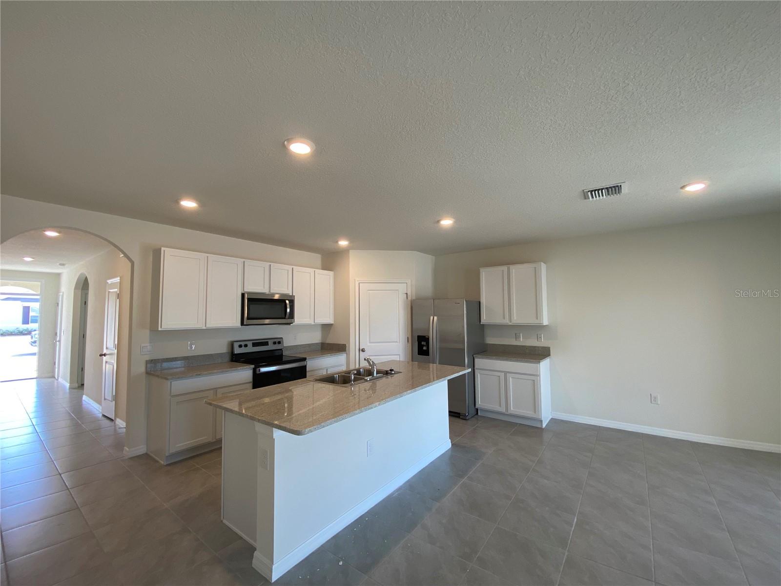 14 HICKORY COURSE LN, OCALA, FL, 34472